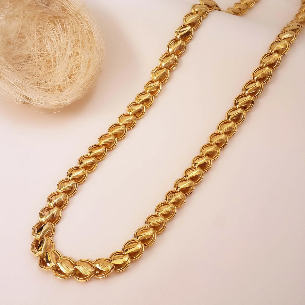 Lotus chain | 22kt gold plated GLITZORA