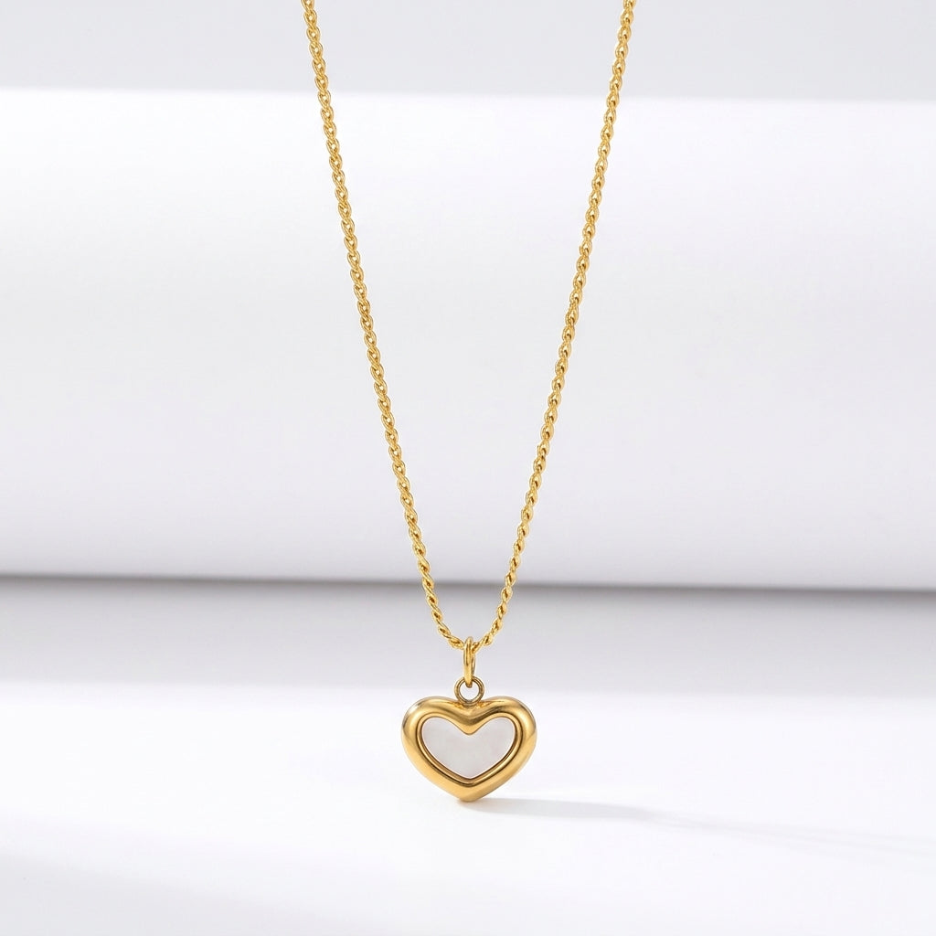 White Heart Pendant GLITZORA