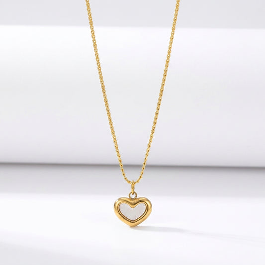 White Heart Pendant GLITZORA