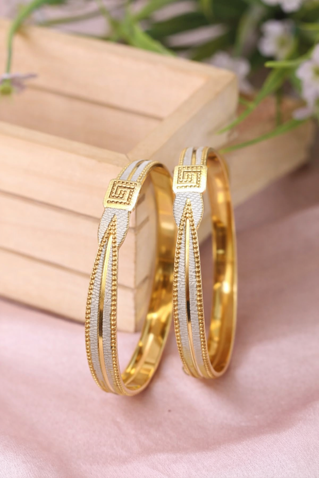 Avantika Bangle (Set of 2)