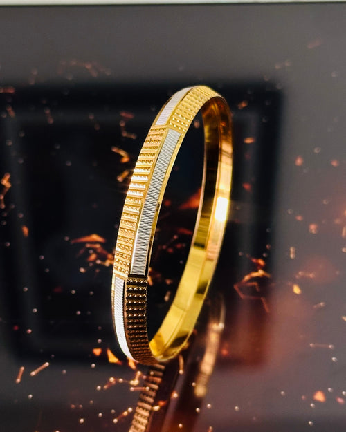 Bold Textured Fusion Kada