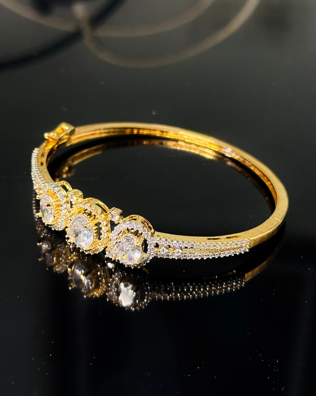 Elegant Cubic Zirconia Bracelet