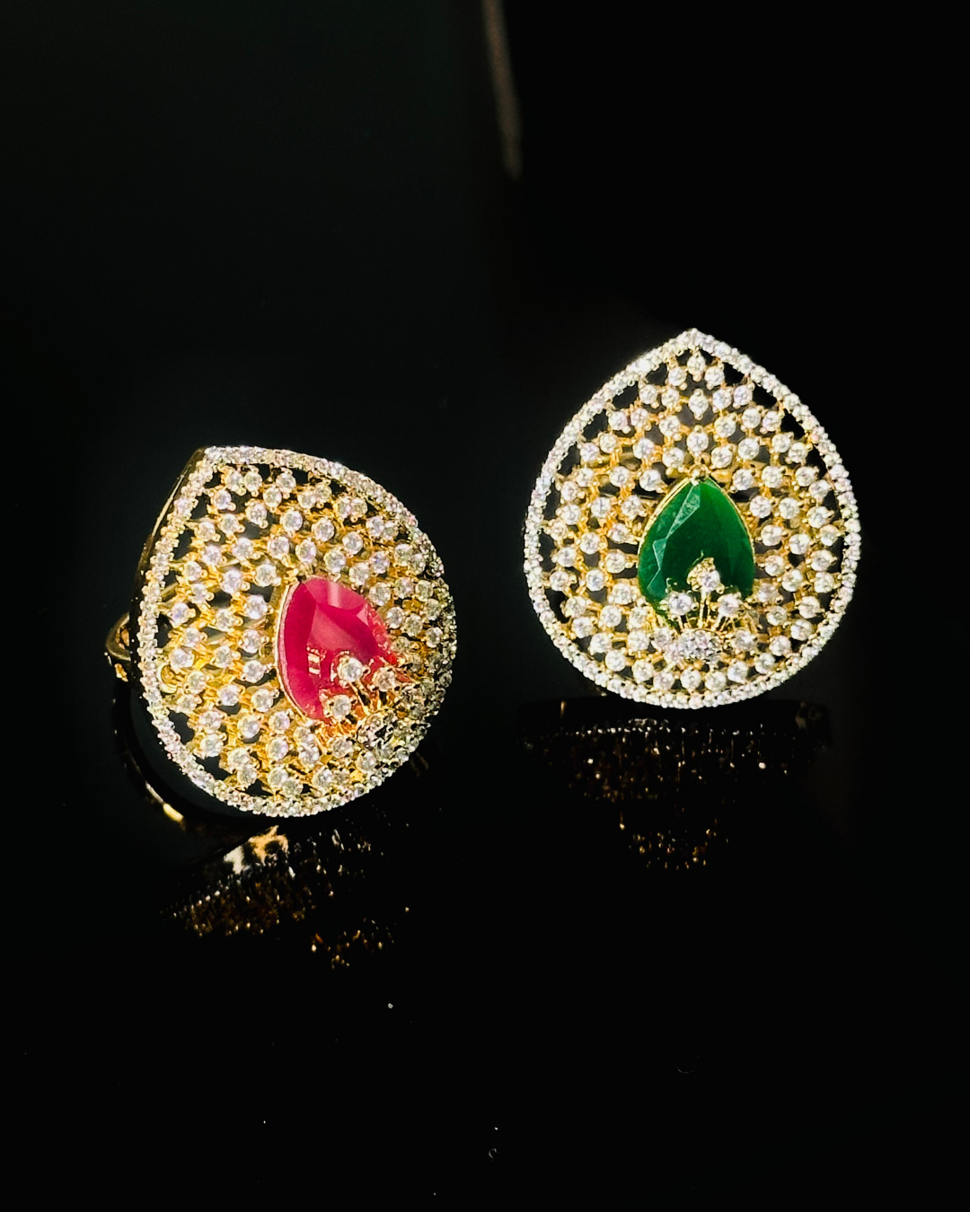 Pretty Center Stone Sparkle Ring