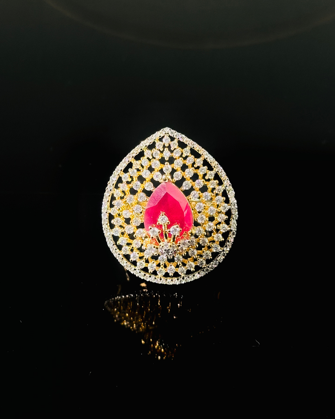 Pretty Center Stone Sparkle Ring