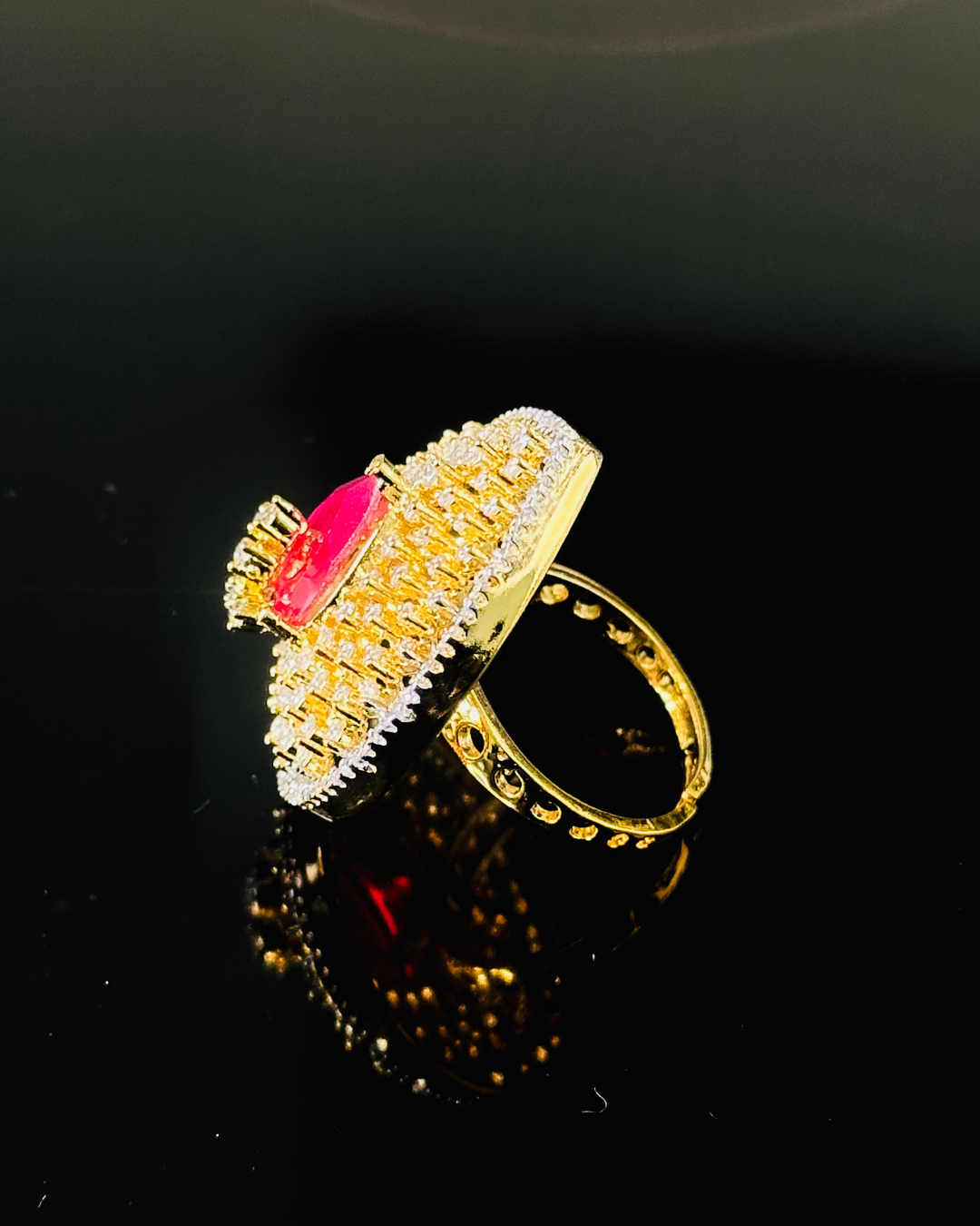 Pretty Center Stone Sparkle Ring