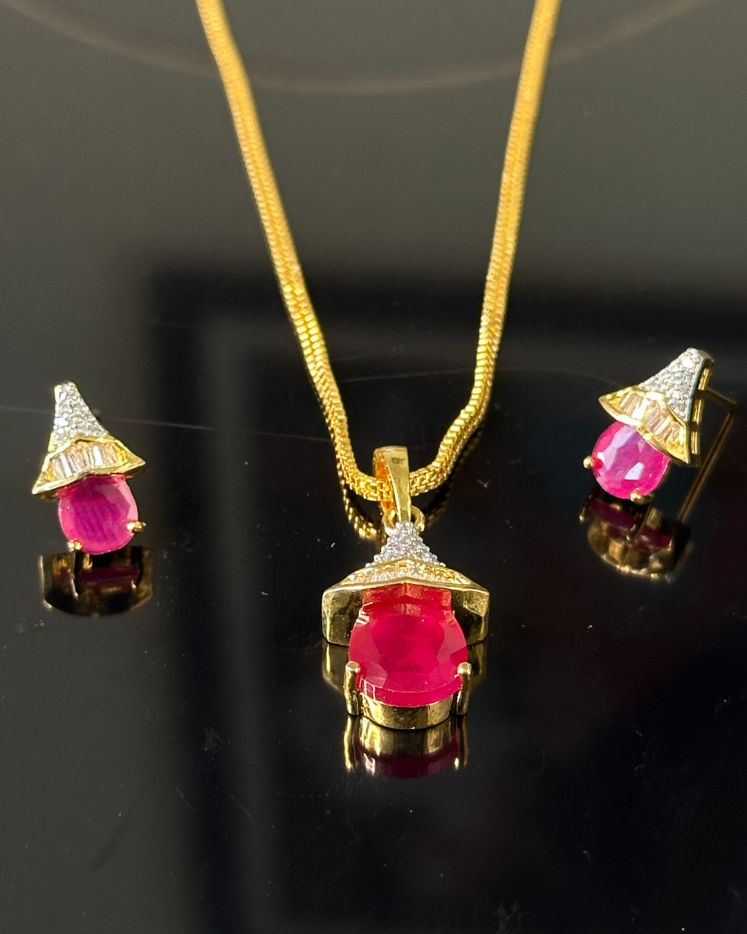Radiant Ruby Drop Set