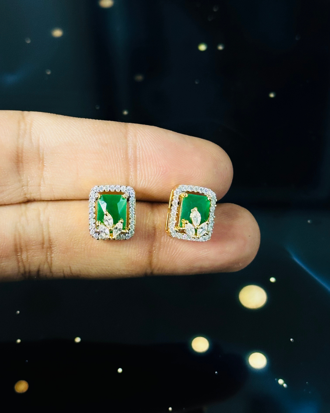 Royal Green Leaf Pendant