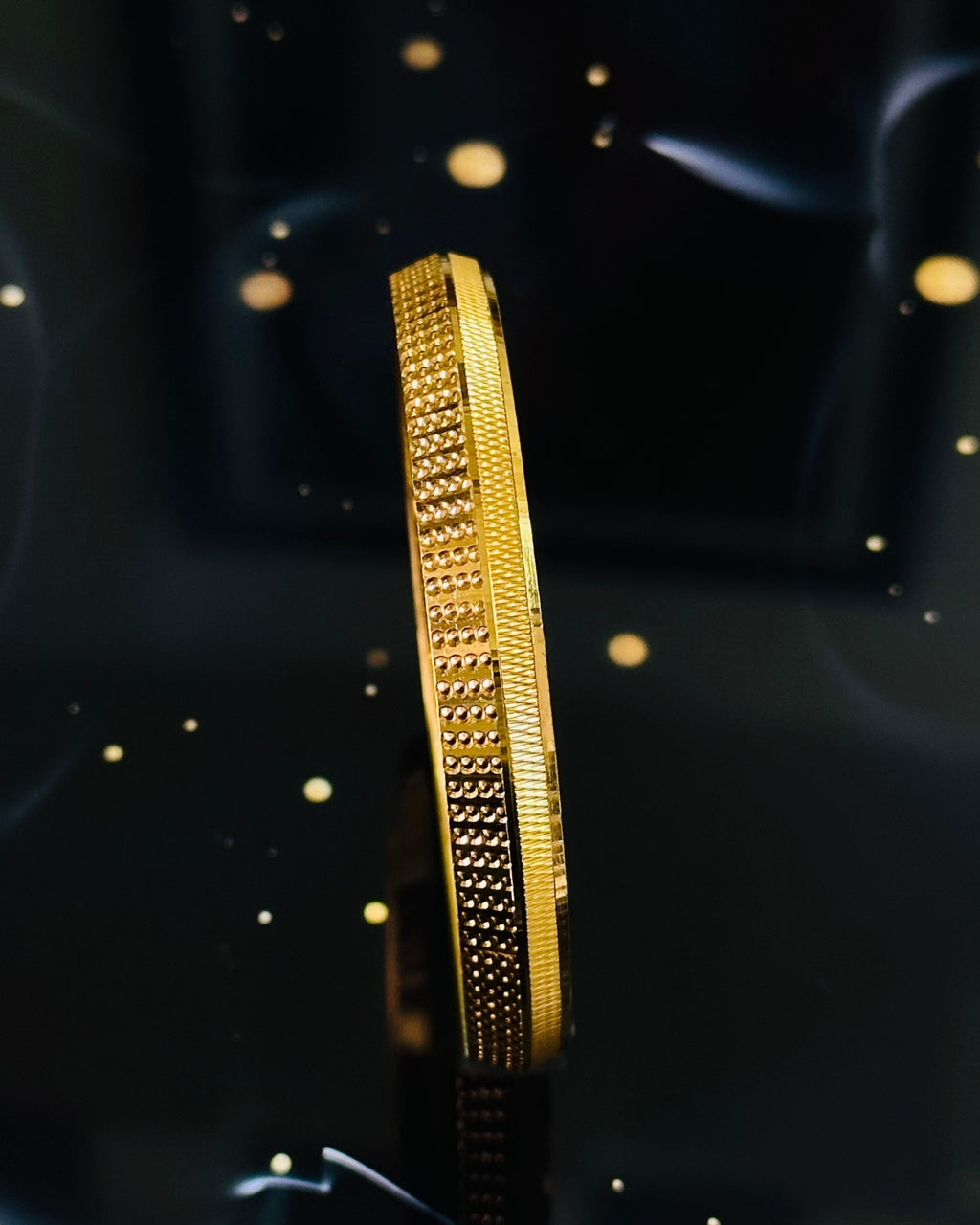 Signature Pattern Gold Kada