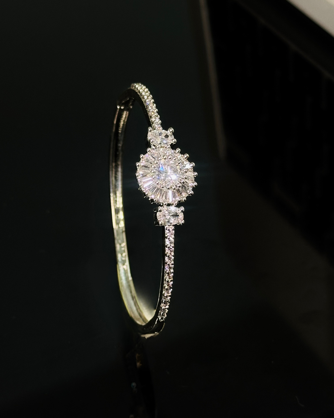 Sparkling Halo Solitaire Bracelet