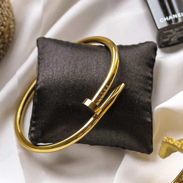 Stainless Steel Gold Plated Anti Tarnish Nail Bracelet