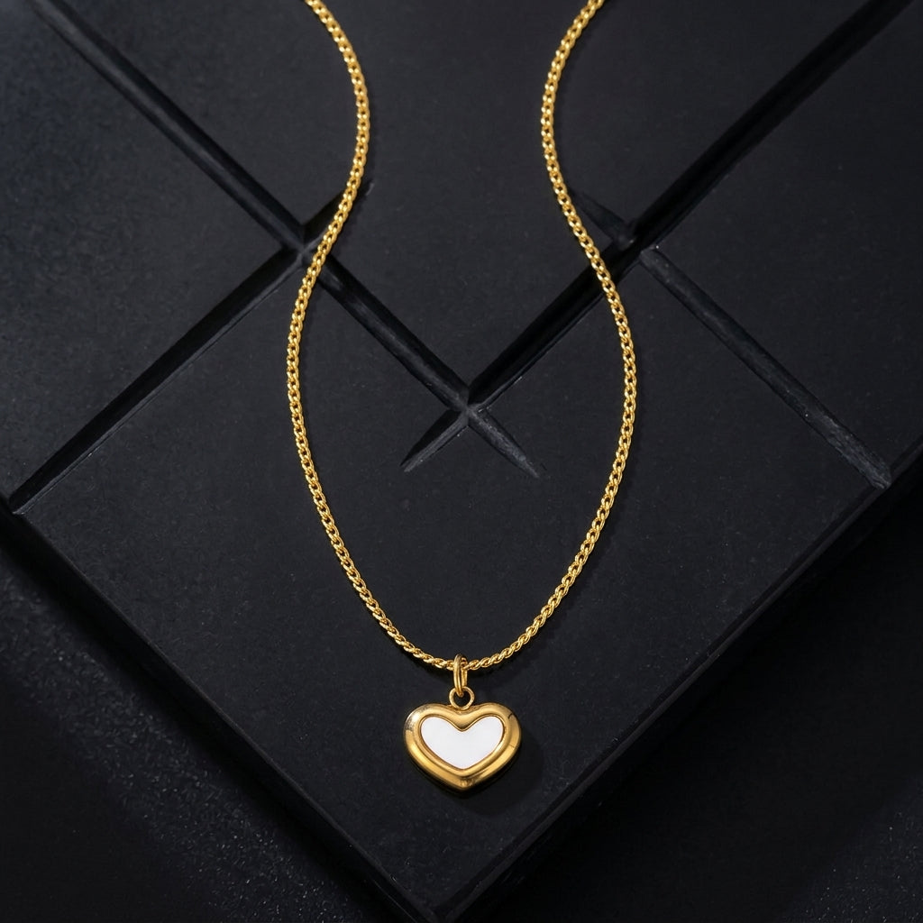 White Heart Pendant GLITZORA