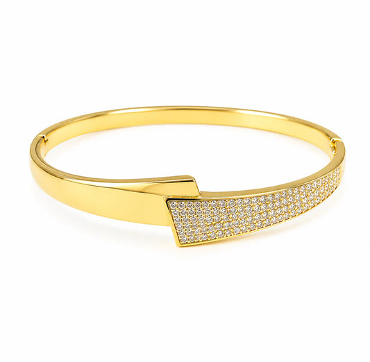 Radiant Edge Bracelet GLITZORA